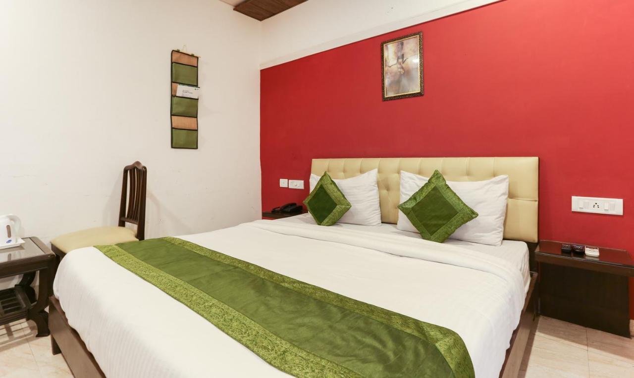 Hotel Seven- Center Of City Chandīgarh Eksteriør billede