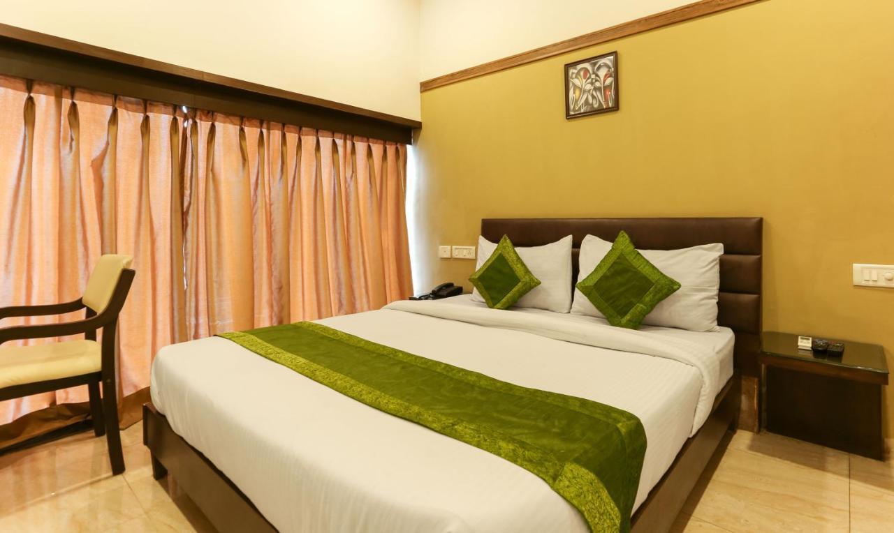 Hotel Seven- Center Of City Chandīgarh Eksteriør billede