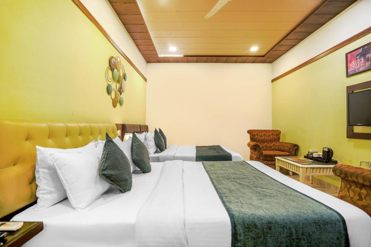 Hotel Seven- Center Of City Chandīgarh Eksteriør billede