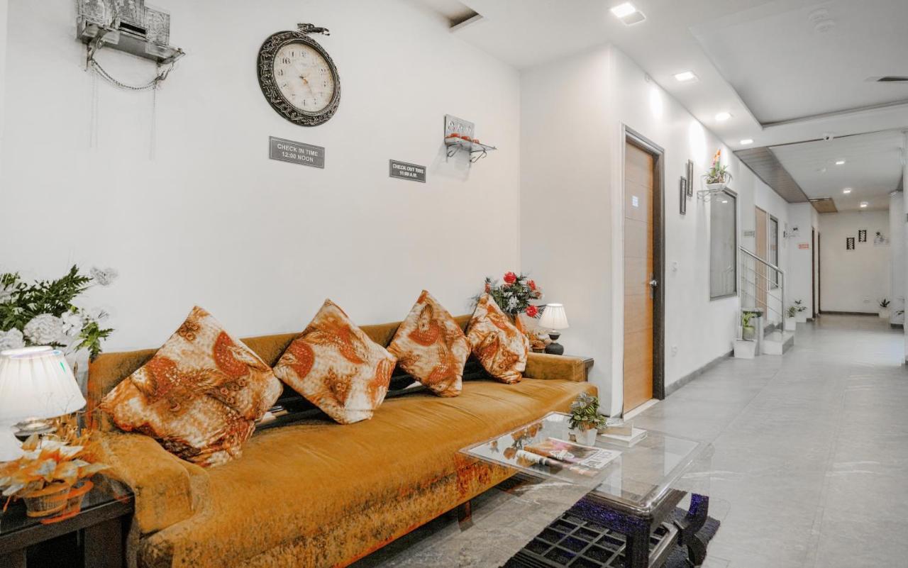 Hotel Seven- Center Of City Chandīgarh Eksteriør billede