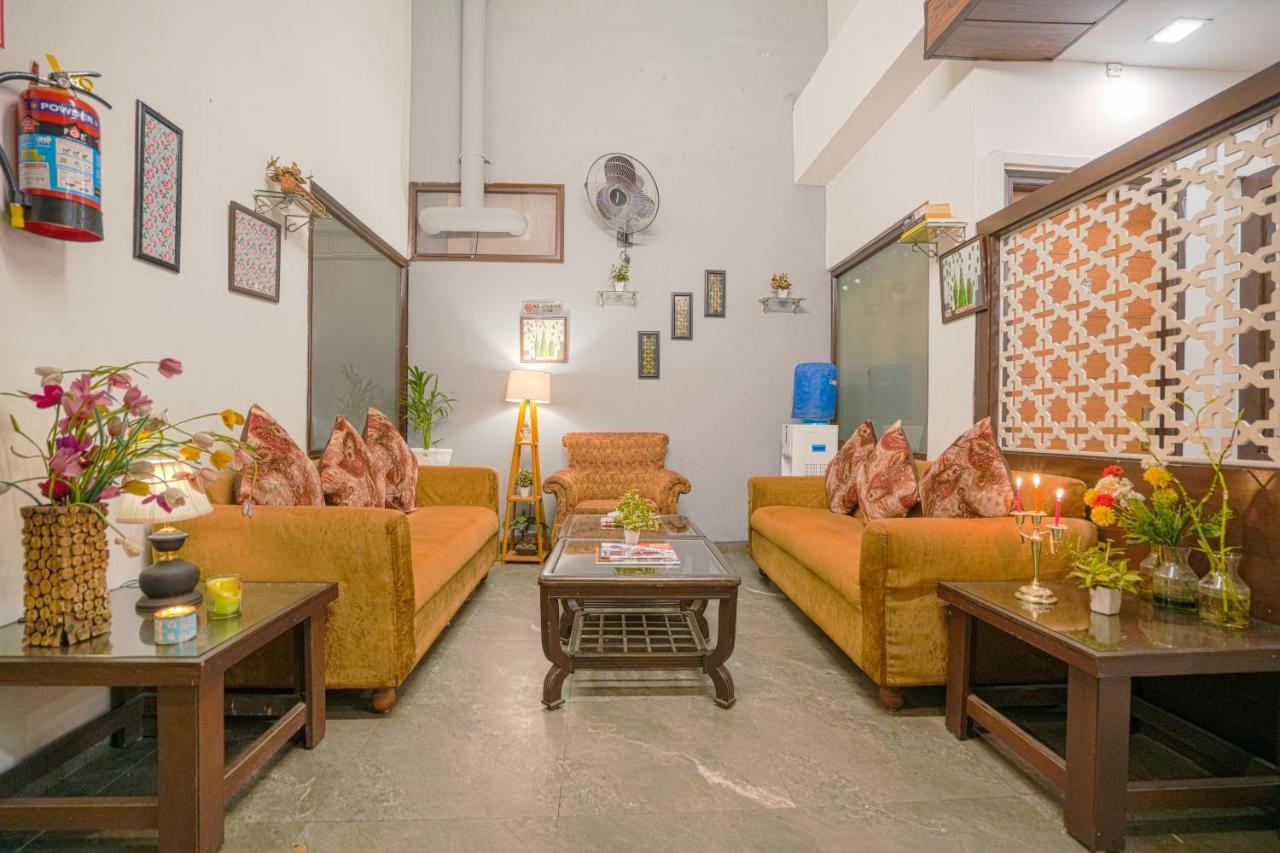 Hotel Seven- Center Of City Chandīgarh Eksteriør billede